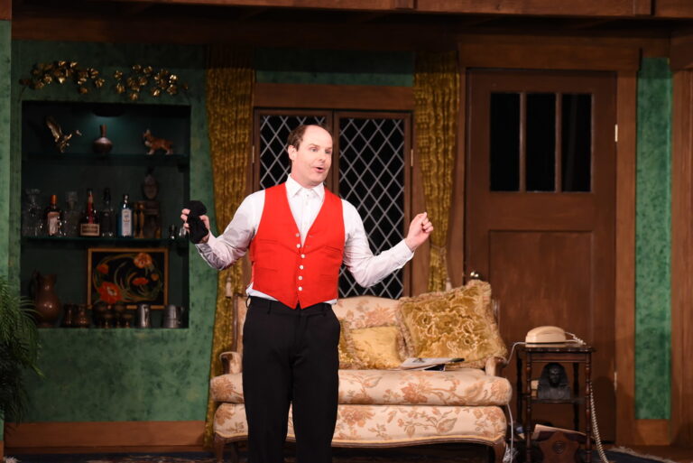 Noises Off at City Theatre of Independence